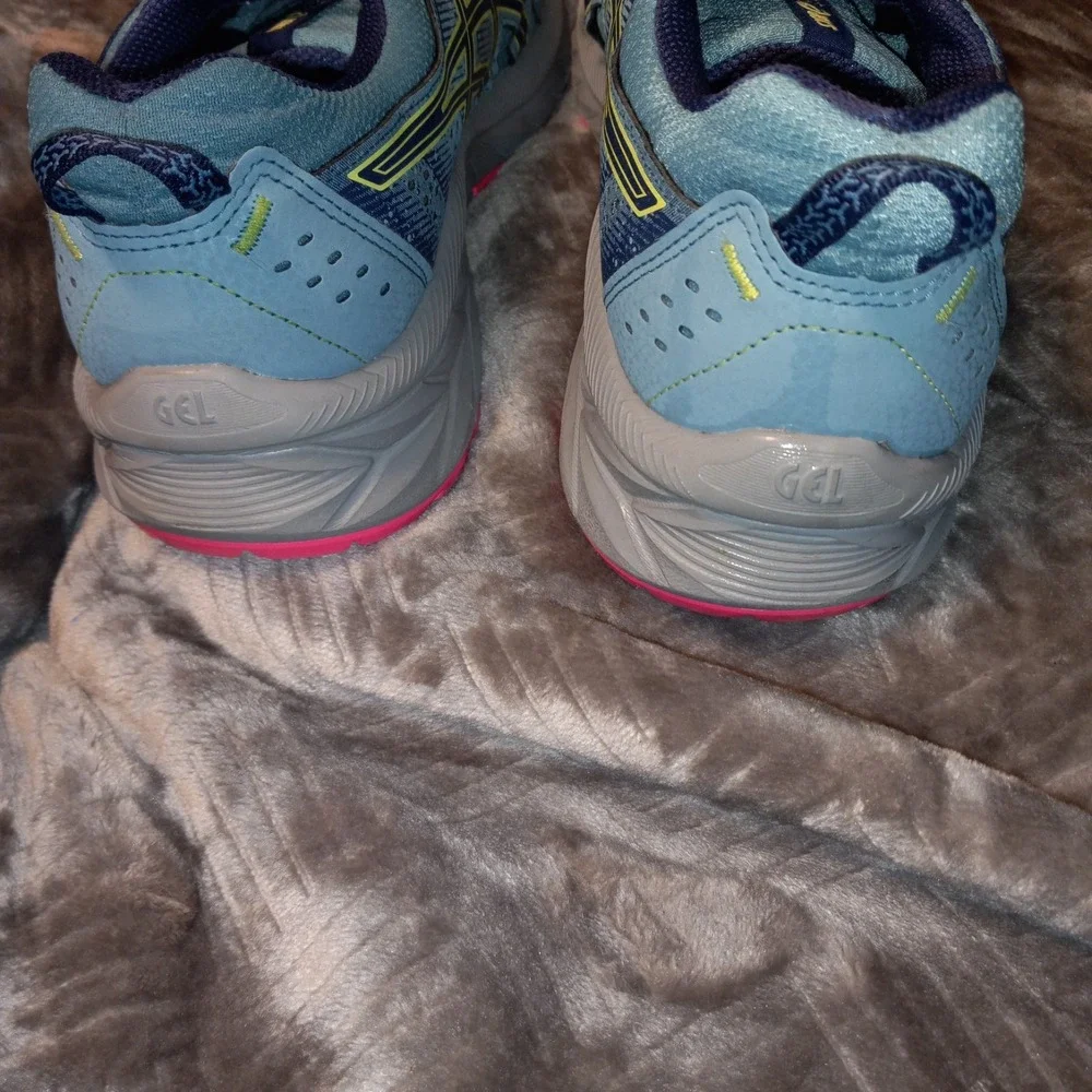 ASICS Gel Venture 11 1/2 Running Shoes 